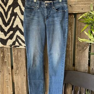 Levi's Women's Skinny Jeans in Deep Blue